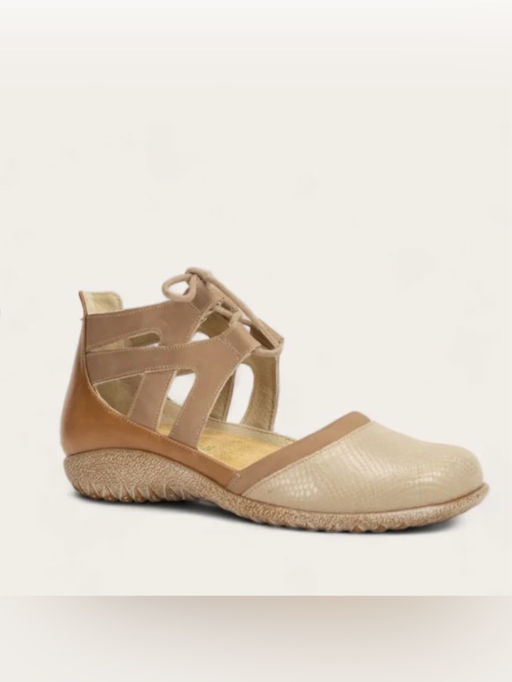 Naot KATA Beige Tan Neutral Orthopedic Closed Toe Lace Up Walking Shoes
